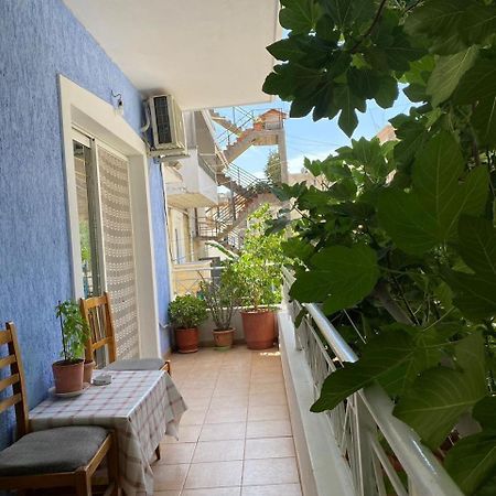 Tulipani Apartments Near Port Saranda Dış mekan fotoğraf